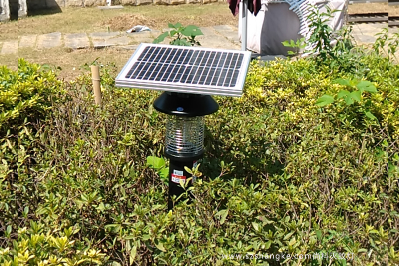 小区绿化带大型户外太阳能灭蚊灯mw09